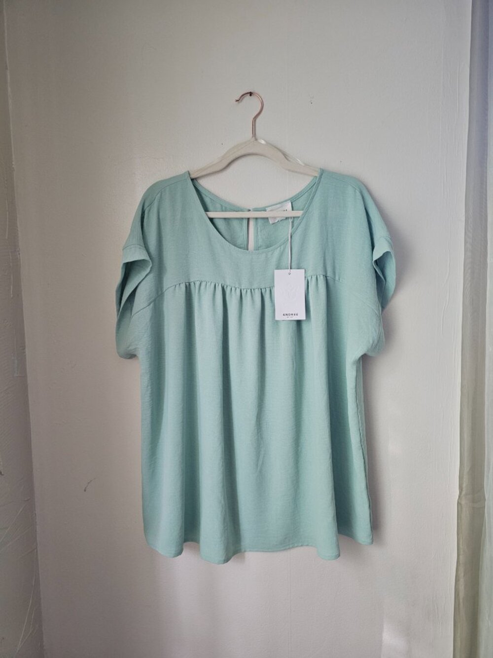 Andree by Unit sage green short-sleeve baby doll top